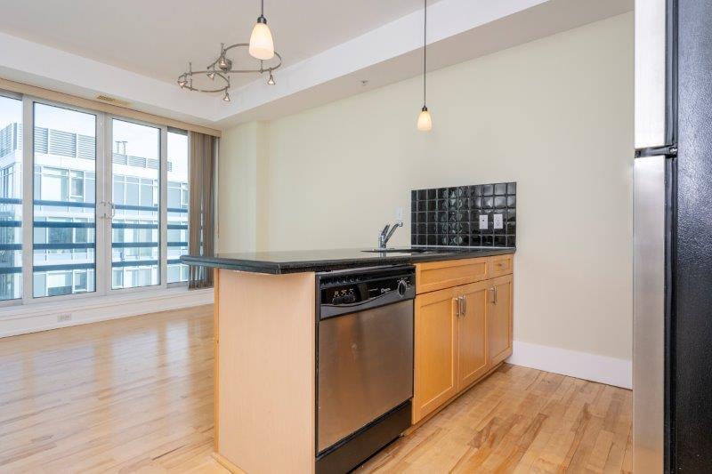 #802, 205 Riverfront Ave SW, Calgary, 1 Bedroom Bedrooms, ,1 BathroomBathrooms,Condos/Townhouses,For Rent,205 RIVERFRONT ,#802, 205 Riverfront Ave SW,1099