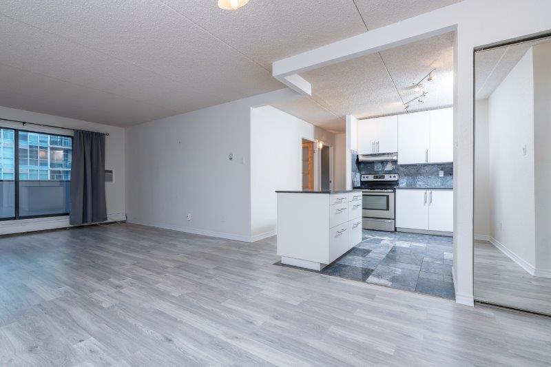 605, 735 12 Ave SW, Calgary, 2 Bedrooms Bedrooms, ,1 BathroomBathrooms,Condos/Townhouses,Rented,Stonehaven,605, 735 12 Ave SW,1957