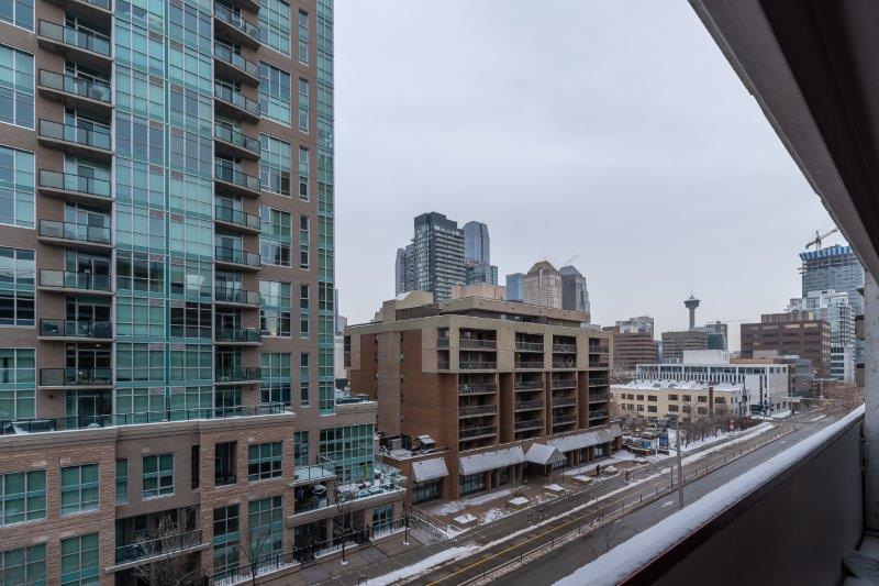 605, 735 12 Ave SW, Calgary, 2 Bedrooms Bedrooms, ,1 BathroomBathrooms,Condos/Townhouses,Rented,Stonehaven,605, 735 12 Ave SW,1957