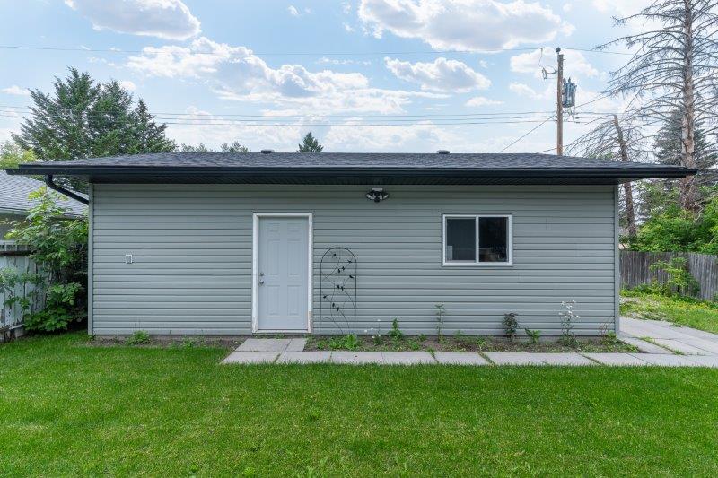 3919 73 Street NW, Calgary, 2.5 Bedrooms Bedrooms, ,1 BathroomBathrooms,Houses,Rented,3919 73 Street NW,2060