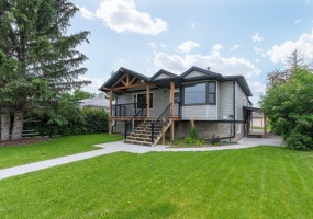 3919 73 Street NW, Calgary, 2.5 Bedrooms Bedrooms, ,1 BathroomBathrooms,Houses,Rented,3919 73 Street NW,2060