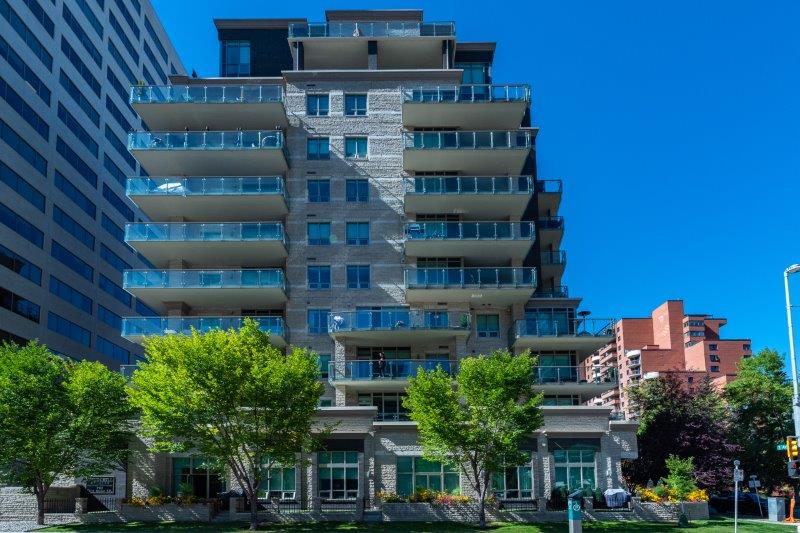 403, 701 3 Ave SW, CALGARY, 2 Bedrooms Bedrooms, ,2.5 BathroomsBathrooms,Condos/Townhouses,For Rent,Churchill Estates,403, 701 3 Ave SW,2175