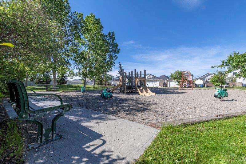 50 Inverness Park SE, Calgary, 4 Bedrooms Bedrooms, ,3 BathroomsBathrooms,Houses,Rented,50 Inverness Park SE,2242