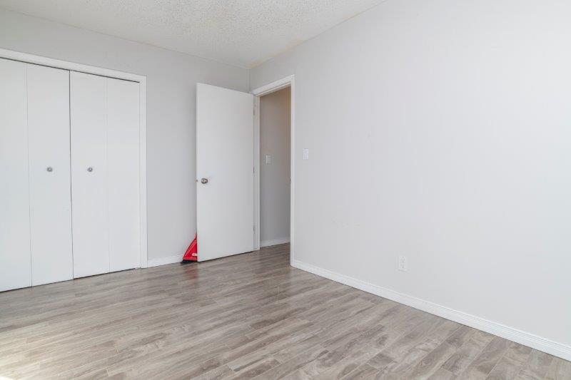 5, 722 4A Street NW, Calgary, 2 Bedrooms Bedrooms, ,1 BathroomBathrooms,Condos/Townhouses,For Rent,Regal Court,5, 722 4A Street NW,2333