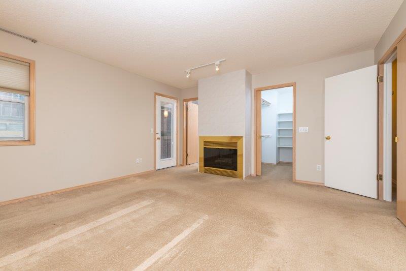 2759 Signal Hill Drive SW, Calgary, 3 Bedrooms Bedrooms, ,3 BathroomsBathrooms,Houses,For Rent,2759 Signal Hill Drive SW,2355