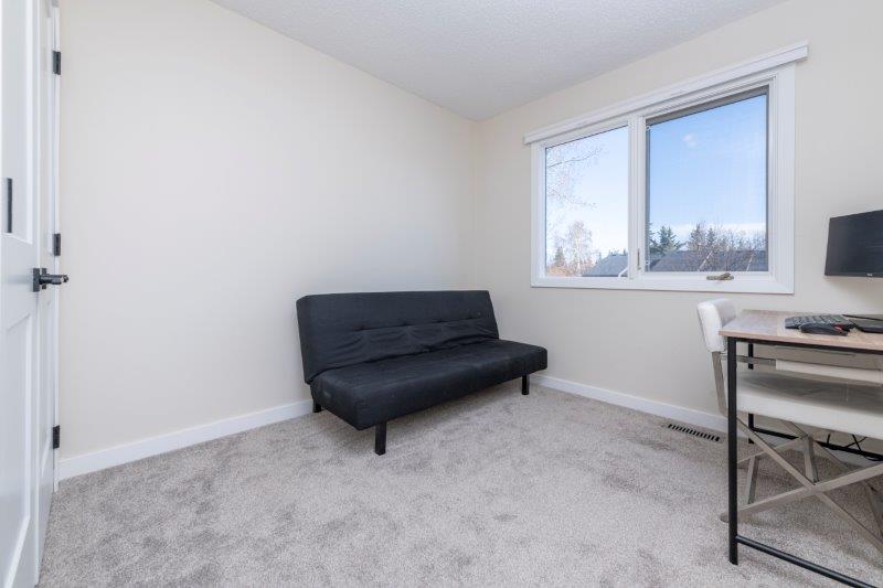 #703 9803 24 St SW, Calgary, 3 Bedrooms Bedrooms, ,1.5 BathroomsBathrooms,Condos/Townhouses,Rented,Oakridge Gardens,#703 9803 24 St SW,2443