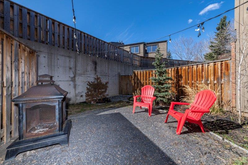 #703 9803 24 St SW, Calgary, 3 Bedrooms Bedrooms, ,1.5 BathroomsBathrooms,Condos/Townhouses,Rented,Oakridge Gardens,#703 9803 24 St SW,2443