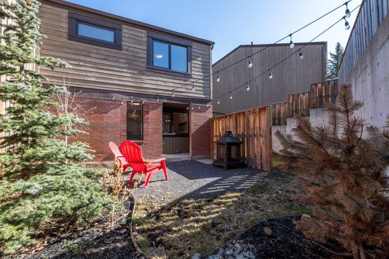 #703 9803 24 St SW, Calgary, 3 Bedrooms Bedrooms, ,1.5 BathroomsBathrooms,Condos/Townhouses,Rented,Oakridge Gardens,#703 9803 24 St SW,2443