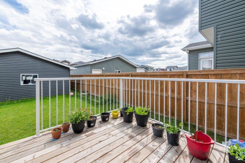 117 Redstone Park Northeast, Calgary, 3 Bedrooms Bedrooms, ,2.5 BathroomsBathrooms,Condos/Townhouses,Rented,117 Redstone Park Northeast,2491