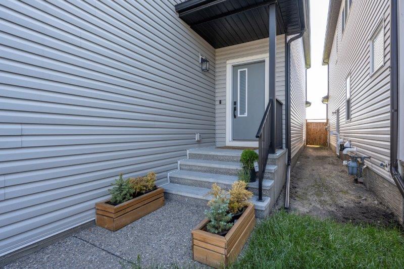 156 Savanna Way NE, Calgary, 4 Bedrooms Bedrooms, ,3 BathroomsBathrooms,Houses,Rented,156 Savanna Way NE,2497