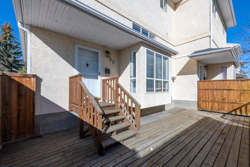 57 Millrose Place Southwest, Calgary, 3 Bedrooms Bedrooms, ,2.5 BathroomsBathrooms,Condos/Townhouses,Rented,Millrose Place,57 Millrose Place Southwest,2569