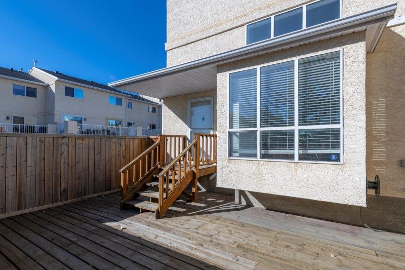 57 Millrose Place Southwest, Calgary, 3 Bedrooms Bedrooms, ,2.5 BathroomsBathrooms,Condos/Townhouses,Rented,Millrose Place,57 Millrose Place Southwest,2569