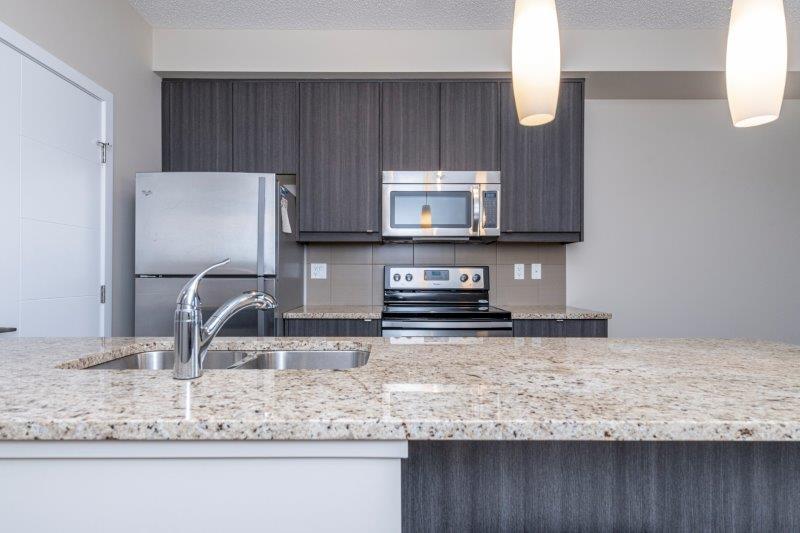 114, 402 Marquis Lane Southeast, Calgary, 2 Bedrooms Bedrooms, ,1 BathroomBathrooms,Condos/Townhouses,Rented,Ebony,114, 402 Marquis Lane Southeast,2591