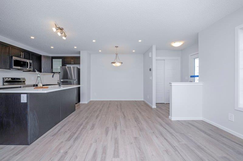 1395 148 Avenue Northwest, Calgary, 3 Bedrooms Bedrooms, ,2.5 BathroomsBathrooms,Condos/Townhouses,Rented,1395 148 Avenue Northwest,2690