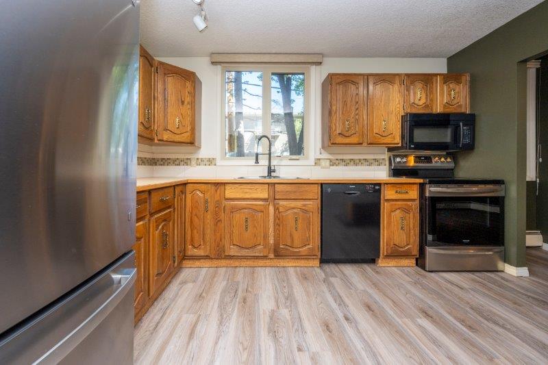 103, 220 26 Avenue Southwest, Calgary, 2 Bedrooms Bedrooms, ,2 BathroomsBathrooms,Condos/Townhouses,Rented,River's Edge,103, 220 26 Avenue Southwest,2733