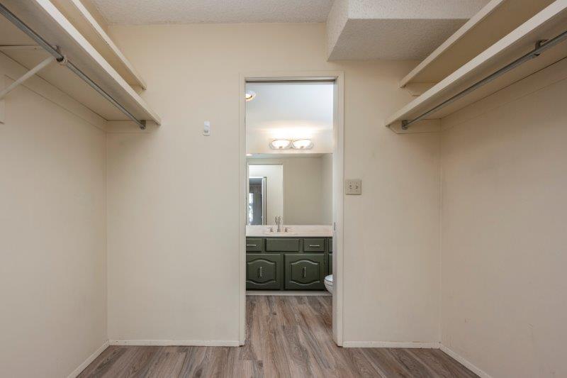 103, 220 26 Avenue Southwest, Calgary, 2 Bedrooms Bedrooms, ,2 BathroomsBathrooms,Condos/Townhouses,Rented,River's Edge,103, 220 26 Avenue Southwest,2733