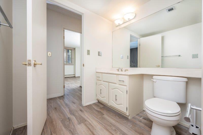 103, 220 26 Avenue Southwest, Calgary, 2 Bedrooms Bedrooms, ,2 BathroomsBathrooms,Condos/Townhouses,Rented,River's Edge,103, 220 26 Avenue Southwest,2733