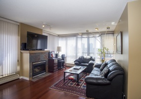 #1207, 650 10 St SW, Calgary, 2 Bedrooms Bedrooms, ,2 BathroomsBathrooms,Condos/Townhouses,For Rent,Axxis, #1207, 650 10 St SW,1194