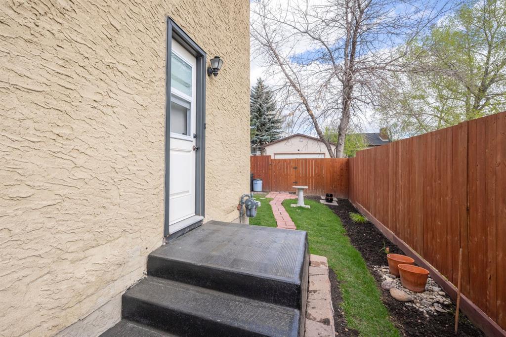 77 Edgeford Way NW, Calgary, 3 Bedrooms Bedrooms, ,1 BathroomBathrooms,Houses,Sold,2915