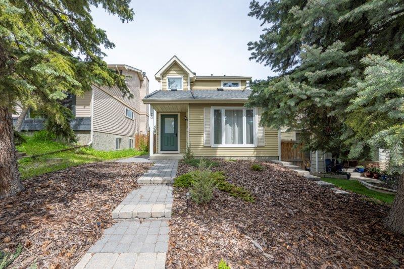 20 Strathearn Crescent SW, Calgary, 3 Bedrooms Bedrooms, ,2.5 BathroomsBathrooms,Houses,Rented,20 Strathearn Crescent SW,2917