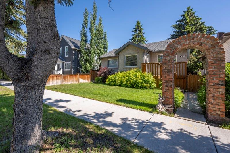 1422 11 Ave SE, Calgary, 4 Bedrooms Bedrooms, ,2 BathroomsBathrooms,Houses,Rented,1422 11 Ave SE,2935