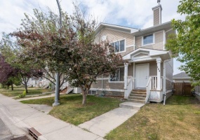 164 Bridleridge Gardens SW, Calgary, 3 Bedrooms Bedrooms, ,1.5 BathroomsBathrooms,Houses,Rented,164 Bridleridge Gardens SW,2951