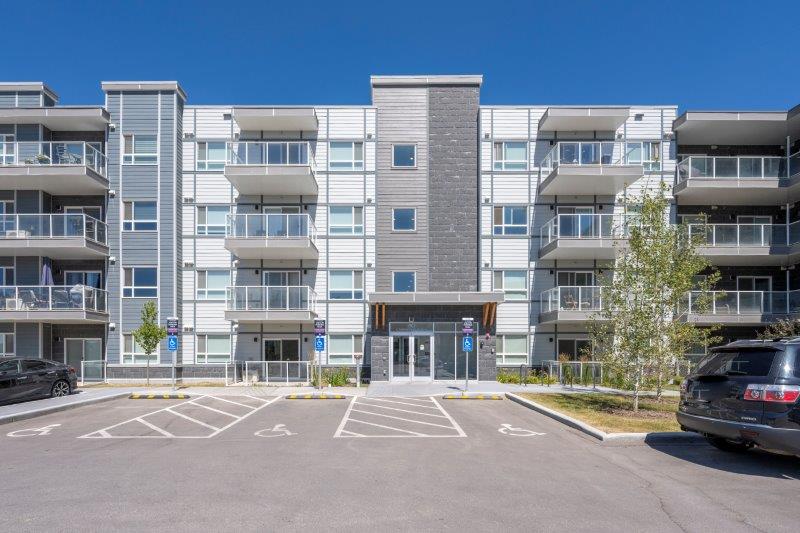 101, 80 Carrington Plaza NW, Calgary, 2 Bedrooms Bedrooms, ,2 BathroomsBathrooms,Condos/Townhouses,For Rent,Carrington Square,101, 80 Carrington Plaza NW,2955