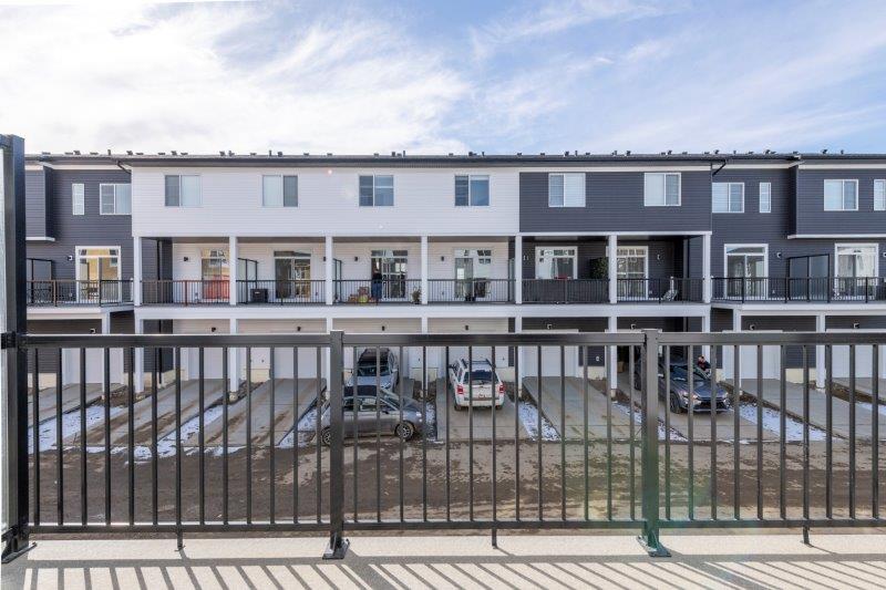 24 Walgrove Common SE, Calgary, 2 Bedrooms Bedrooms, ,2 BathroomsBathrooms,Condos/Townhouses,Rented,Holland Park,2956