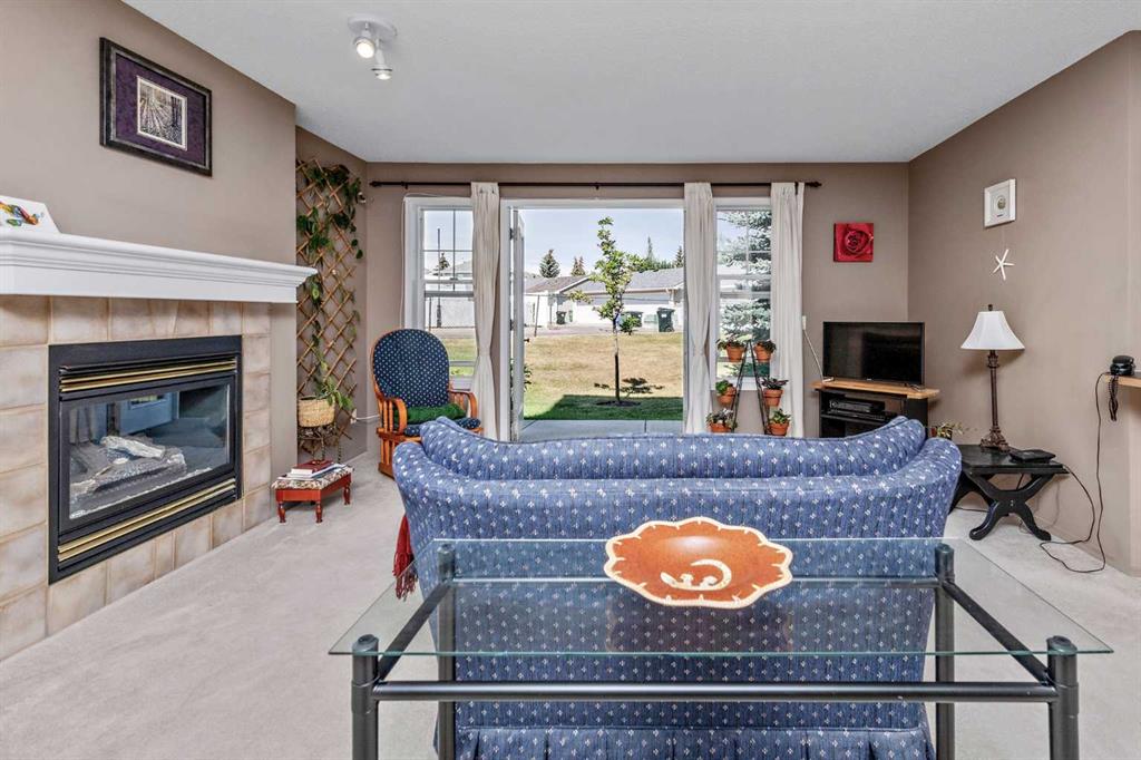 3105, 7171 coach Hill Road SW, Calgary, 2 Bedrooms Bedrooms, ,2 BathroomsBathrooms,Condos/Townhouses,Sold,Quinterra,1,2958