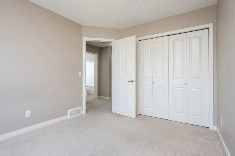 901, 155 Silverado Skies Link Southwest, Calgary, 3 Bedrooms Bedrooms, ,2.5 BathroomsBathrooms,Condos/Townhouses,Rented,Silver sky Court,901, 155 Silverado Skies Link Southwest,2962