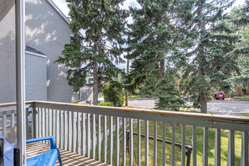 126 38A Avenue Southwest, Calgary, 3 Bedrooms Bedrooms, ,1.5 BathroomsBathrooms,Houses,Rented,126 38A Avenue Southwest,2965