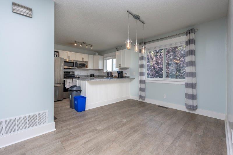 126 38A Avenue Southwest, Calgary, 3 Bedrooms Bedrooms, ,1.5 BathroomsBathrooms,Houses,Rented,126 38A Avenue Southwest,2965