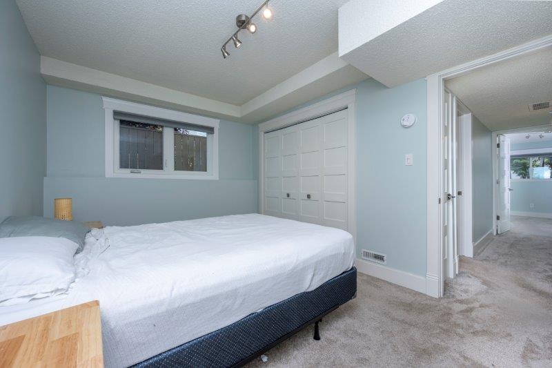 126 38A Avenue Southwest, Calgary, 3 Bedrooms Bedrooms, ,1.5 BathroomsBathrooms,Houses,Rented,126 38A Avenue Southwest,2965