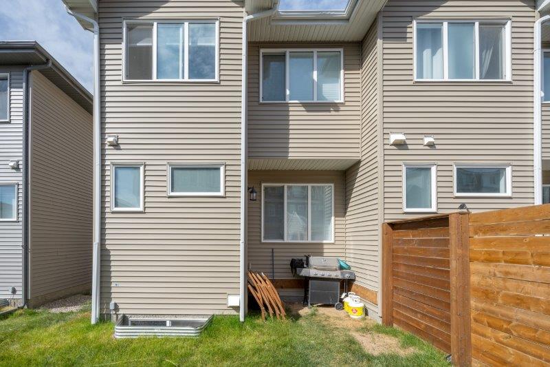 213 Carrington Blvd NW, Calgary, 3 Bedrooms Bedrooms, ,2.5 BathroomsBathrooms,Condos/Townhouses,Rented,213 Carrington Blvd NW,2966