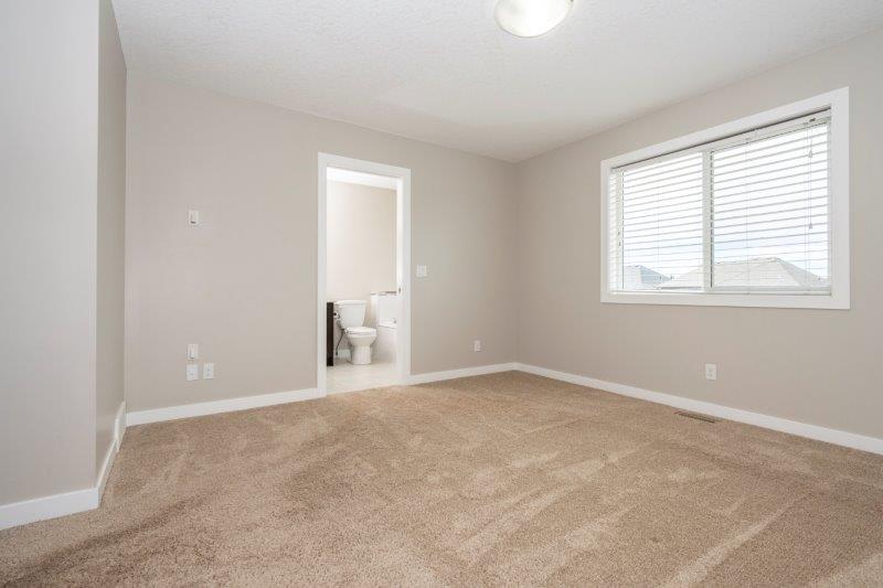 19 Legacy Gate SE, Calgary, 3 Bedrooms Bedrooms, ,2.5 BathroomsBathrooms,Houses,For Rent,19 Legacy Gate SE,2985