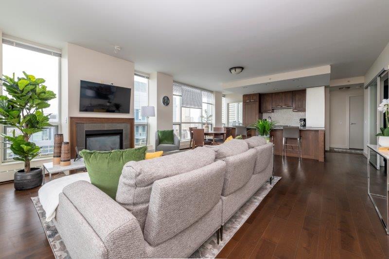 1813, 222 Riverfront Avenue Southwest, Calgary, 2 Bedrooms Bedrooms, ,2 BathroomsBathrooms,Condos/Townhouses,Rented,Waterfront,1813, 222 Riverfront Avenue Southwest,2992