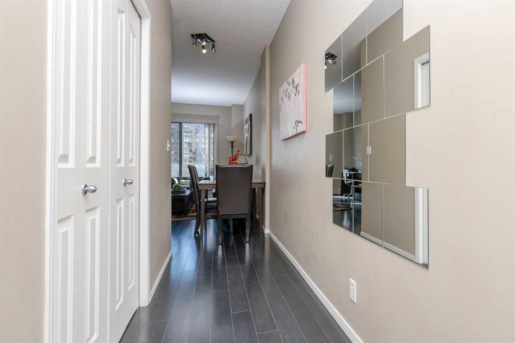 1207, 1111 6 Ave SW, Calgary, 1 Bedroom Bedrooms, ,1 BathroomBathrooms,Condos/Townhouses,For Sale,Tarjan Place,12,3003