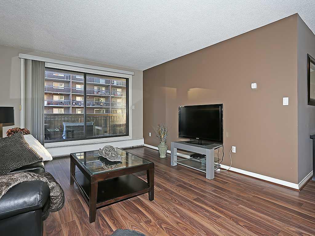 301, 1334 12 Ave SW, Calgary, 2 Bedrooms Bedrooms, ,1 BathroomBathrooms,Condos/Townhouses,Sold,The Ravenwood,3,3004