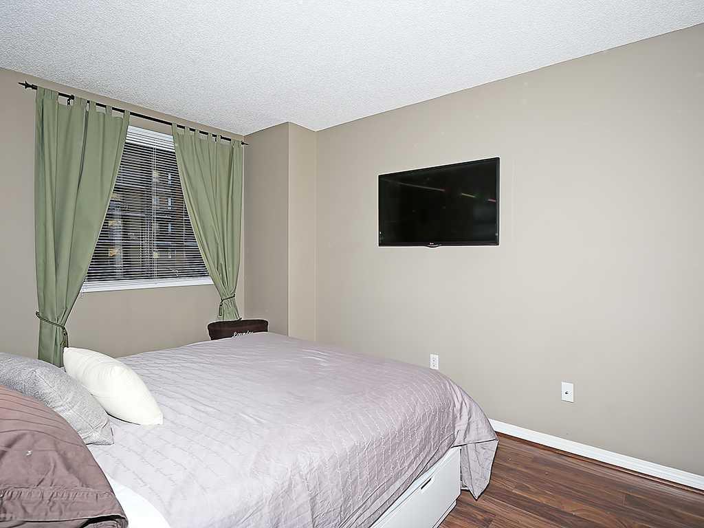 301, 1334 12 Ave SW, Calgary, 2 Bedrooms Bedrooms, ,1 BathroomBathrooms,Condos/Townhouses,Sold,The Ravenwood,3,3004