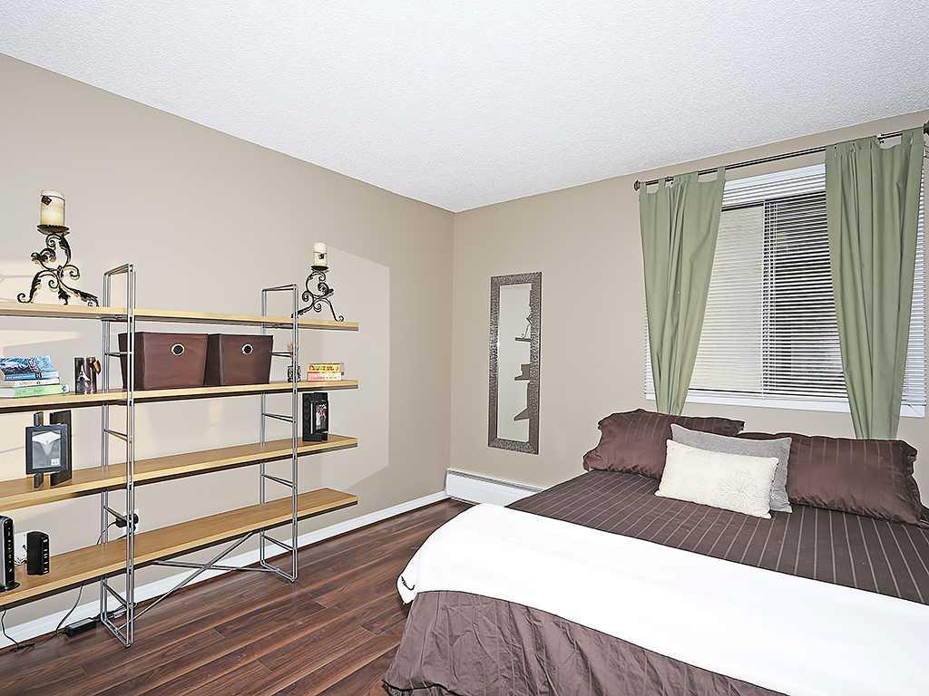 301, 1334 12 Ave SW, Calgary, 2 Bedrooms Bedrooms, ,1 BathroomBathrooms,Condos/Townhouses,Sold,The Ravenwood,3,3004