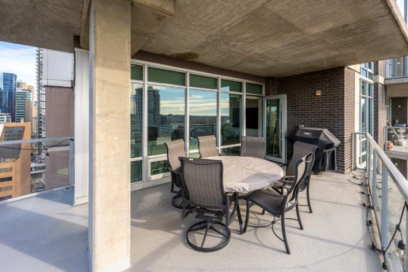 1701, 530 12 Ave SW, Calgary, 2 Bedrooms Bedrooms, ,2 BathroomsBathrooms,Condos/Townhouses,For Rent,Castello,1701, 530 12 Ave SW,3026