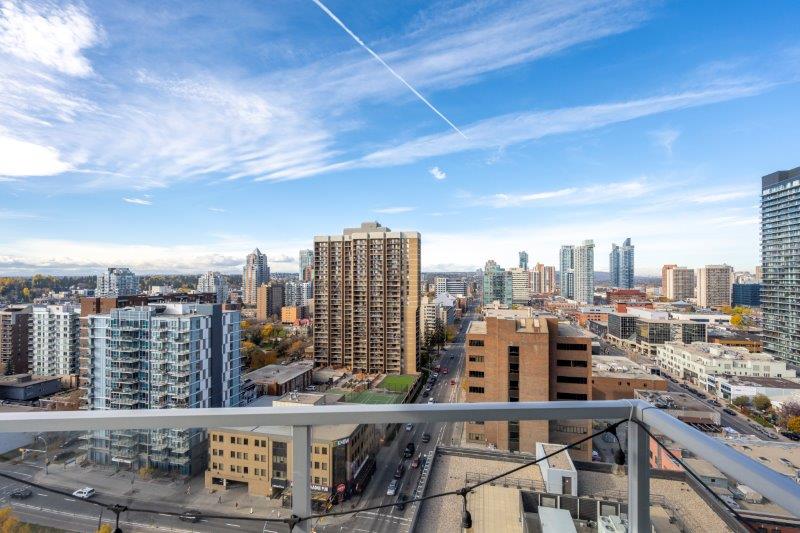 1701, 530 12 Ave SW, Calgary, 2 Bedrooms Bedrooms, ,2 BathroomsBathrooms,Condos/Townhouses,For Rent,Castello,1701, 530 12 Ave SW,3026