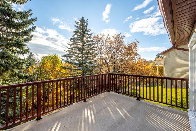 45 Strabane Place Southwest, Calgary, 4 Bedrooms Bedrooms, ,3.5 BathroomsBathrooms,Houses,For Rent,45 Strabane Place Southwest,3027