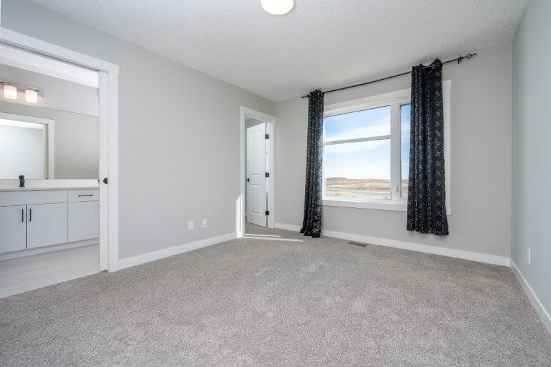 20901 Main Street Southeast, Calgary, 3 Bedrooms Bedrooms, ,2.5 BathroomsBathrooms,Houses,For Rent,20901 Main Street Southeast,3030