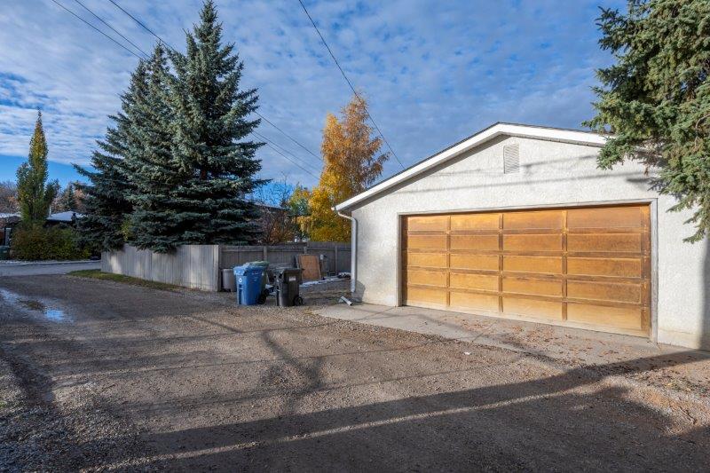 2838 26 Street Southwest, Calgary, 3 Bedrooms Bedrooms, ,2.5 BathroomsBathrooms,Houses,For Rent,2838 26 Street Southwest,3037