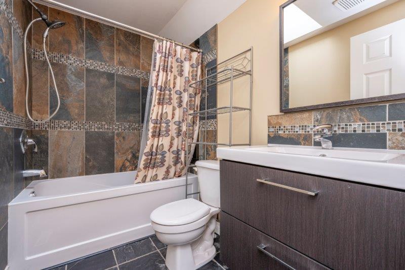 59 Amiens Crescent SW, Calgary, 3 Bedrooms Bedrooms, ,1.5 BathroomsBathrooms,Houses,For Rent,59 Amiens Crescent SW,3051