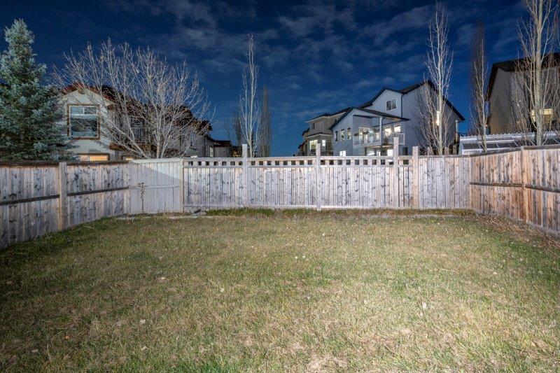 280 Panora Close Northwest, Calgary, 3 Bedrooms Bedrooms, ,2.5 BathroomsBathrooms,Houses,For Rent,280 Panora Close Northwest,3052