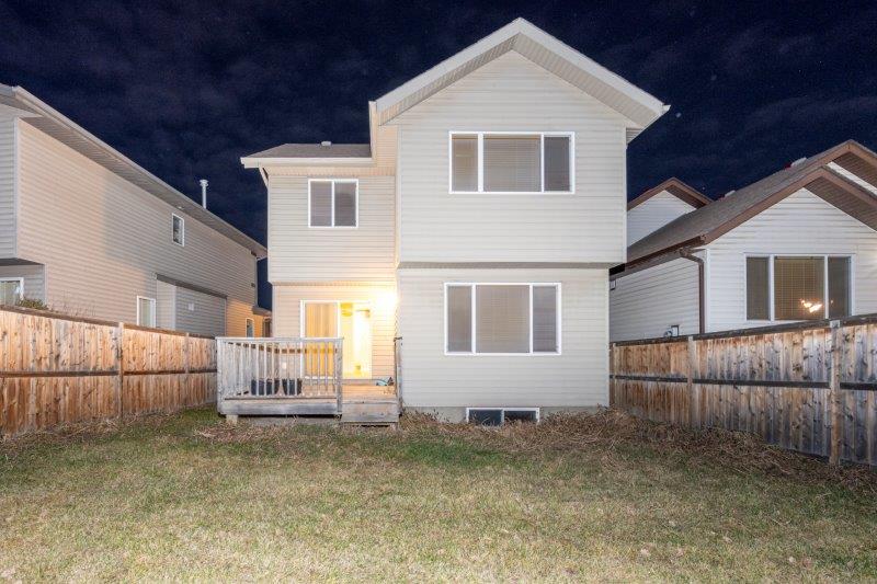 280 Panora Close Northwest, Calgary, 3 Bedrooms Bedrooms, ,2.5 BathroomsBathrooms,Houses,For Rent,280 Panora Close Northwest,3052