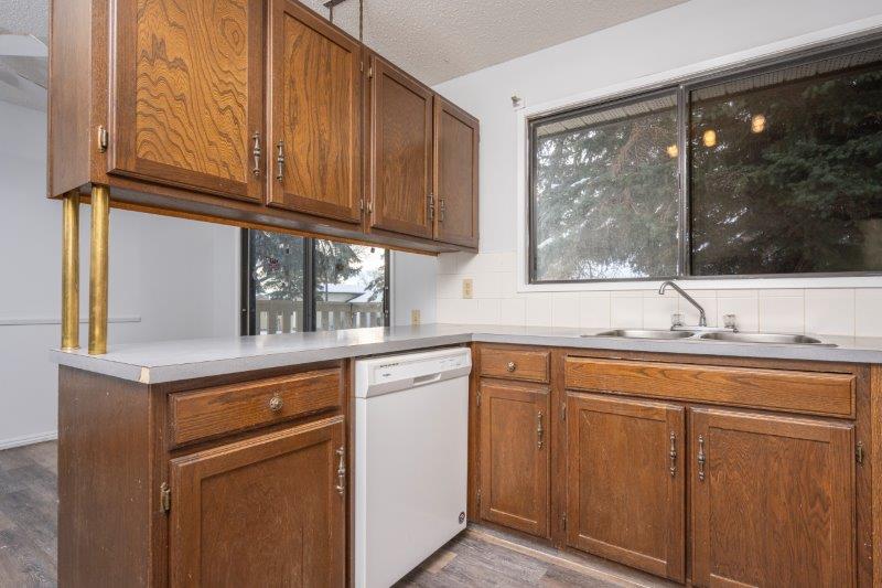 112 Maitland Dr NE, Calgary, 2 Bedrooms Bedrooms, ,1 BathroomBathrooms,Houses,For Rent,112 Maitland Dr NE,3055