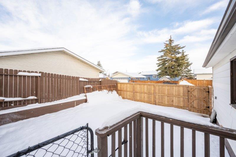 112 Maitland Dr NE, Calgary, 2 Bedrooms Bedrooms, ,1 BathroomBathrooms,Houses,For Rent,112 Maitland Dr NE,3055